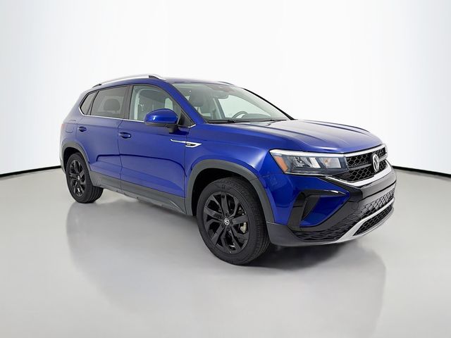 2022 Volkswagen Taos SE 4MOTION - 23019151 - 0