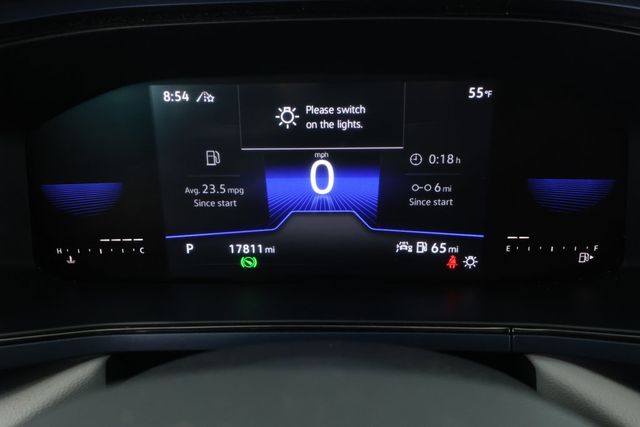 2022 Volkswagen Taos SE 4MOTION with Panoramic Sunroof & 18'' Black Alloy Wheels - 22931382 - 12