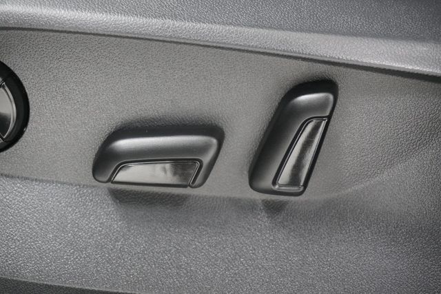 2022 Volkswagen Taos SE FWD - 22942521 - 14