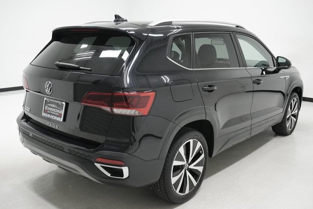 2022 Volkswagen Taos SE FWD - 22942521 - 3