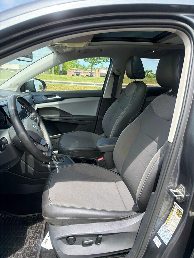 2022 Volkswagen Taos SE FWD - 23014822 - 9