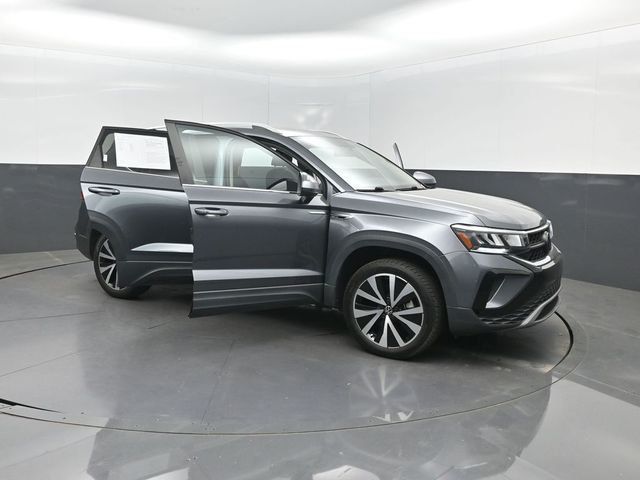 2022 Volkswagen Taos SE FWD - 23011185 - 35
