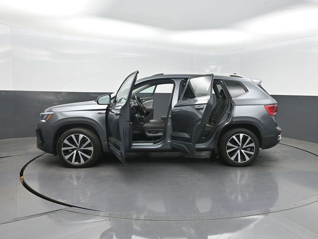 2022 Volkswagen Taos SE FWD - 23011185 - 36