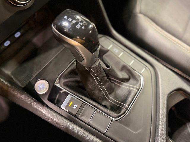 2022 Volkswagen Taos SE FWD - 22939282 - 27