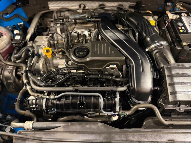 2022 Volkswagen Taos SE FWD - 22939282 - 31