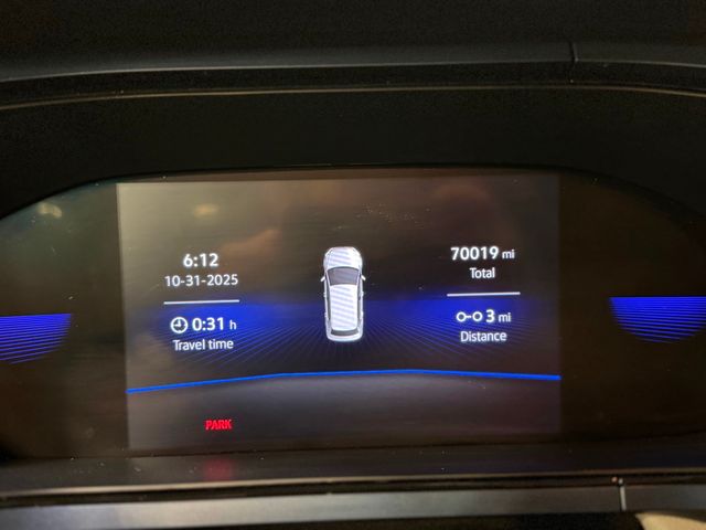 2022 Volkswagen Taos SE FWD - 22939282 - 32