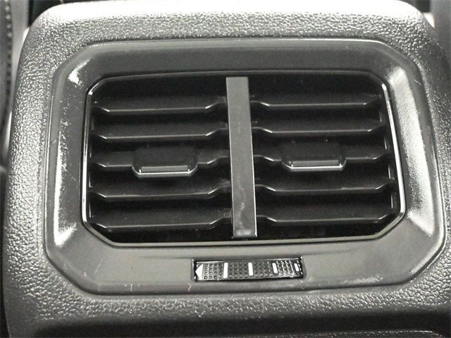 2022 Volkswagen Taos SEL FWD - 22960815 - 13