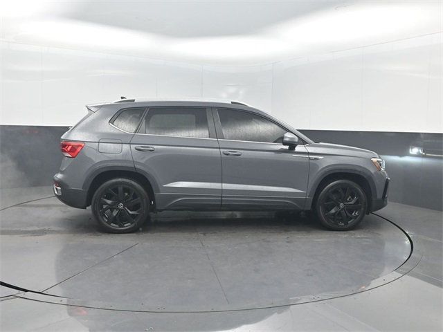 2022 Volkswagen Taos SEL FWD - 22960815 - 35