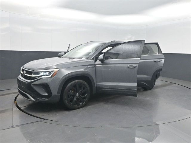 2022 Volkswagen Taos SEL FWD - 22960815 - 38