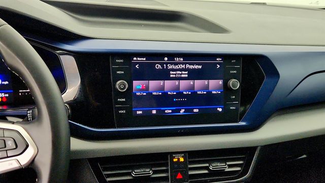 2022 Volkswagen Taos SE w/ 4MOTION All-Wheel Drive & Turbocharged Engine - 22998017 - 16