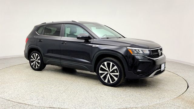 2022 Volkswagen Taos SE w/ 4MOTION All-Wheel Drive & Turbocharged Engine - 22998017 - 2