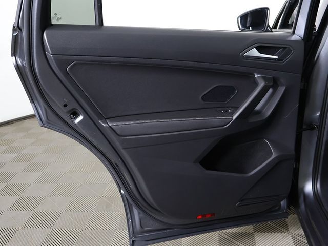 2022 Volkswagen Tiguan 2.0T S 4MOTION - 22988771 - 21