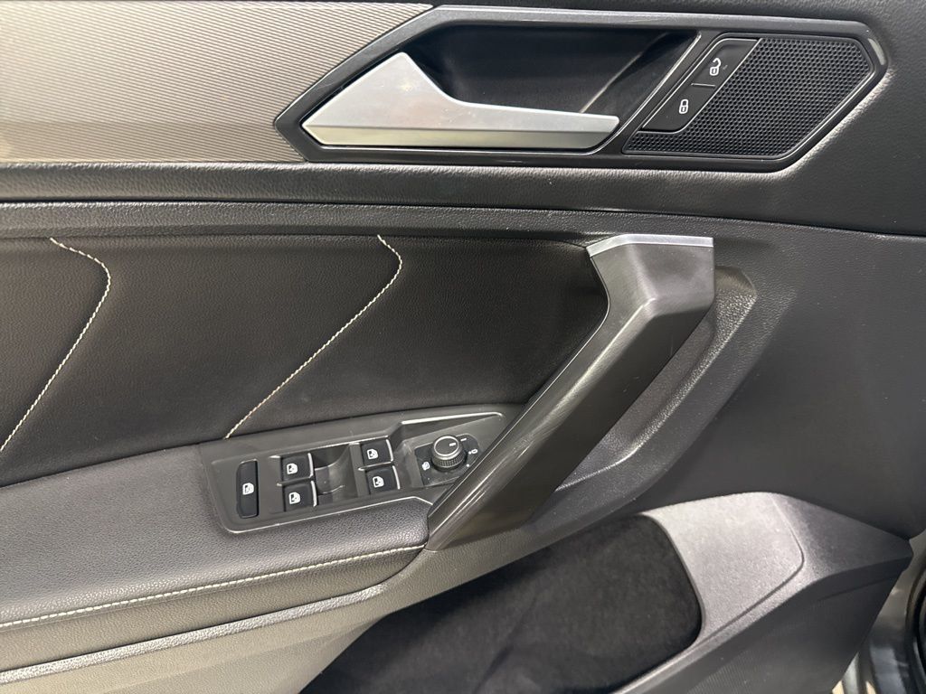 2022 Volkswagen Tiguan 2.0T SE 4MOTION - 22988300 - 25