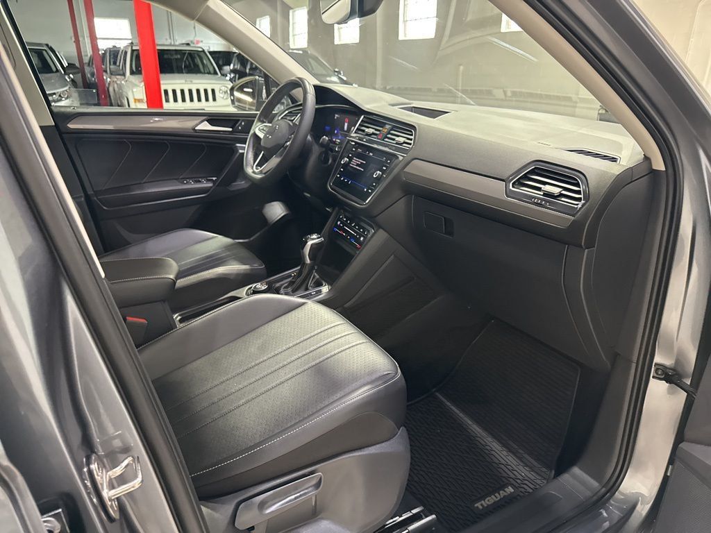 2022 Volkswagen Tiguan 2.0T SE 4MOTION - 22988300 - 36