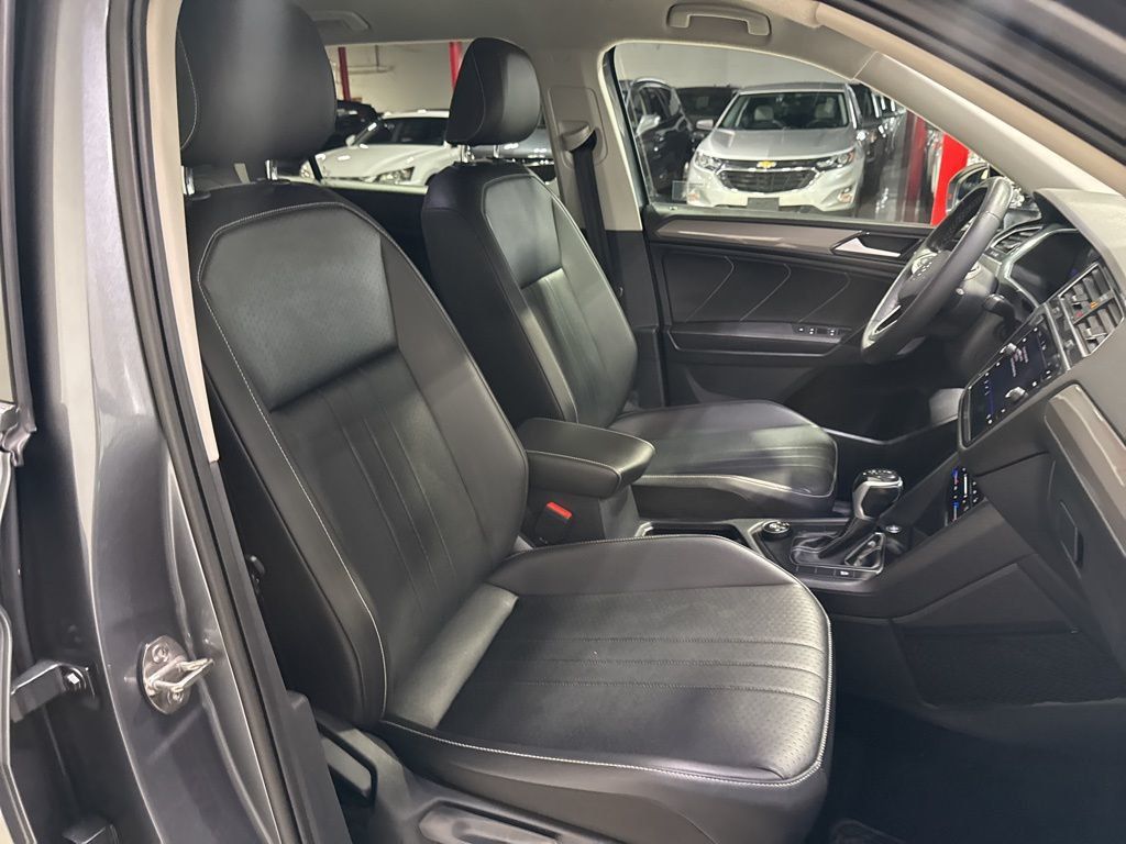 2022 Volkswagen Tiguan 2.0T SE 4MOTION - 22988300 - 37