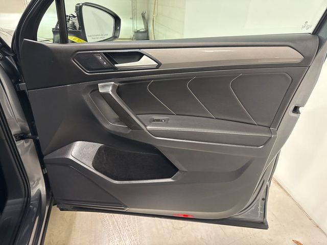 2022 Volkswagen Tiguan 2.0T SE 4MOTION - 22988300 - 38