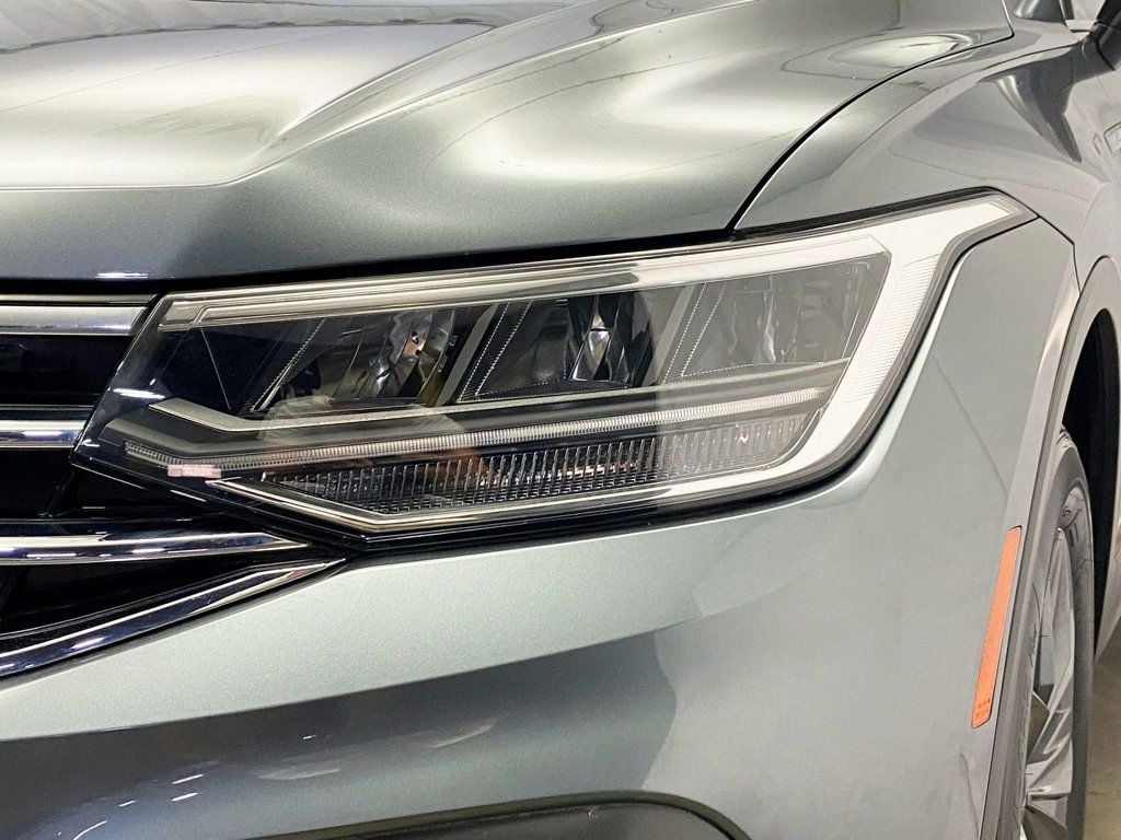 2022 Volkswagen Tiguan SE photo 13
