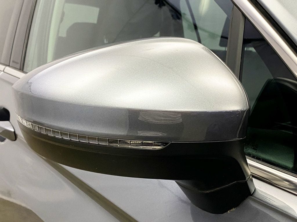 2022 Volkswagen Tiguan SE photo 14