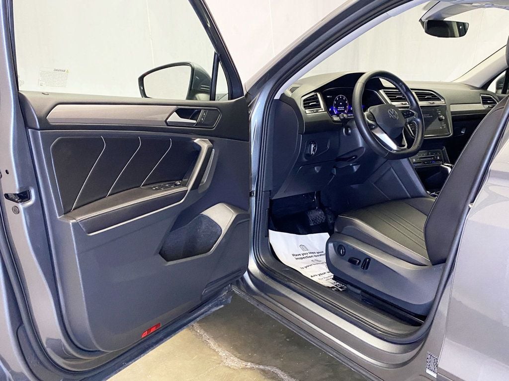 2022 Volkswagen Tiguan SE photo 16