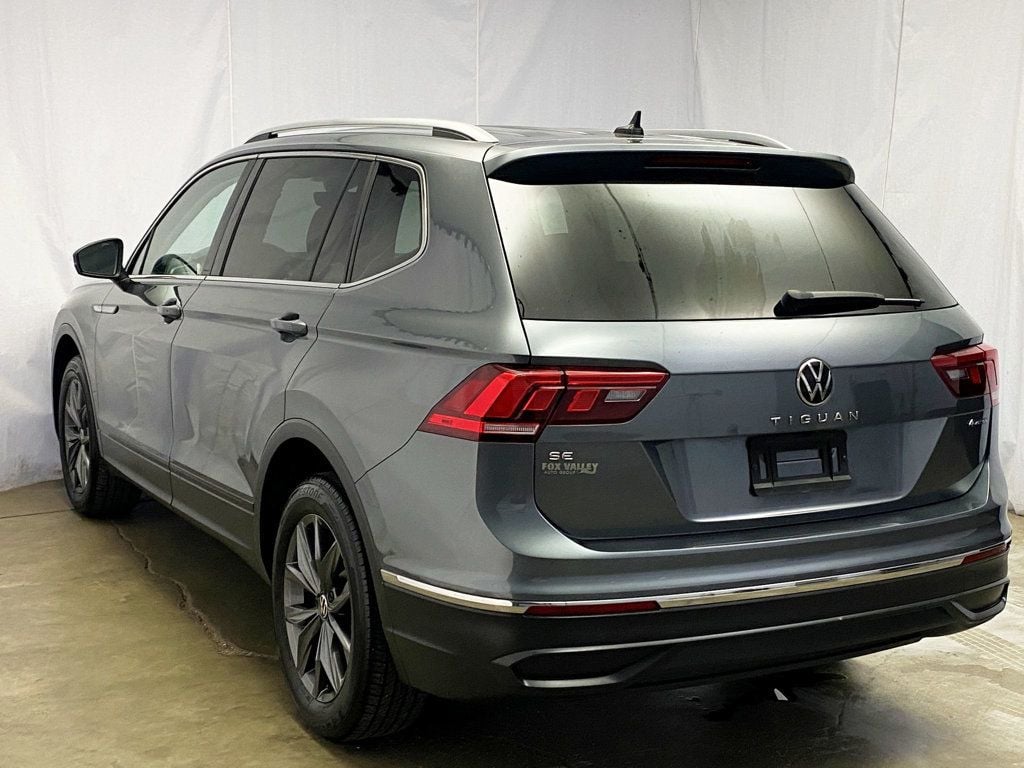 2022 Volkswagen Tiguan SE photo 3