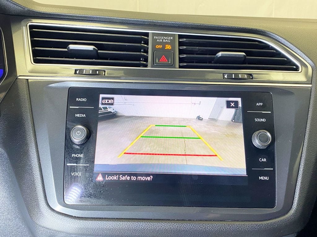 2022 Volkswagen Tiguan SE photo 29
