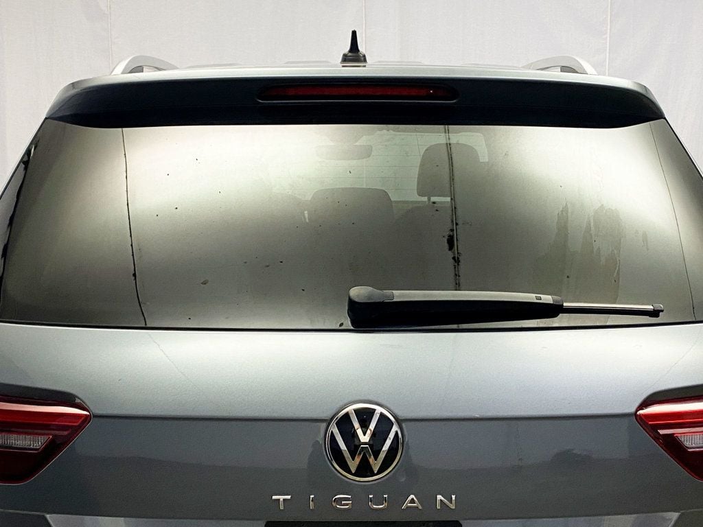 2022 Volkswagen Tiguan SE photo 6