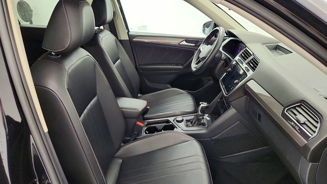 2022 Volkswagen Tiguan 2.0T SE 4MOTION - 23014263 - 19