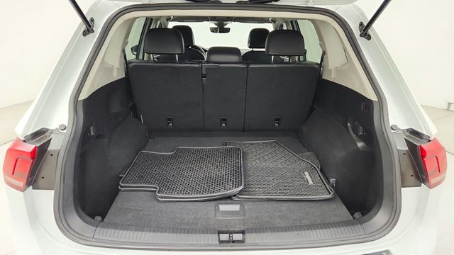 2022 Volkswagen Tiguan 2.0T SE 4MOTION with Power Tilting and Sliding Panoramic Sunroof - 22952694 - 22