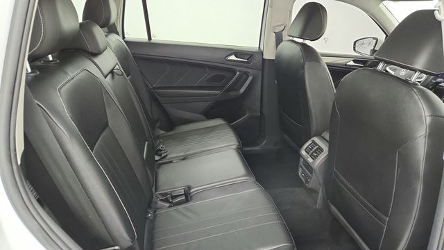 2022 Volkswagen Tiguan 2.0T SE 4MOTION with Power Tilting and Sliding Panoramic Sunroof - 22952694 - 23