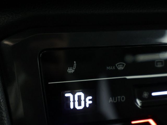 2022 Volkswagen Tiguan 2.0T SE FWD - 22997024 - 49