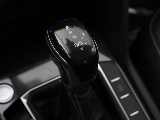 2022 Volkswagen Tiguan 2.0T SE FWD - 22997024 - 51