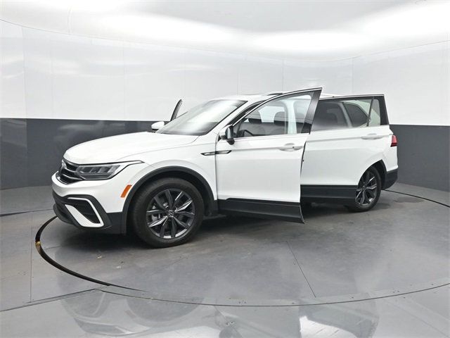 2022 Volkswagen Tiguan 2.0T SE FWD - 22969877 - 39