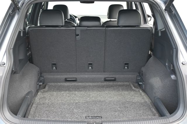2022 Volkswagen Tiguan 2.0T SEL R-Line 4MOTION - 23064050 - 19