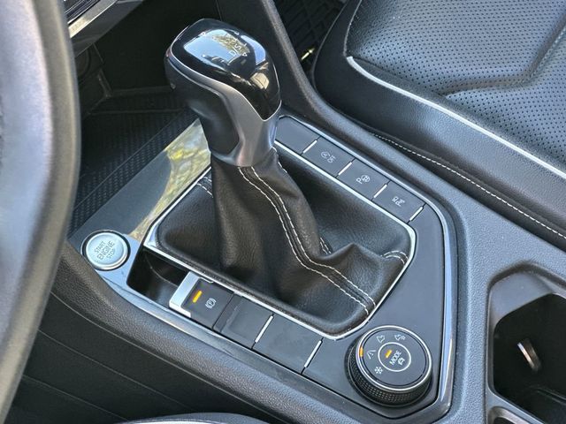 2022 Volkswagen Tiguan 2.0T SEL R-Line 4MOTION - 22959160 - 17