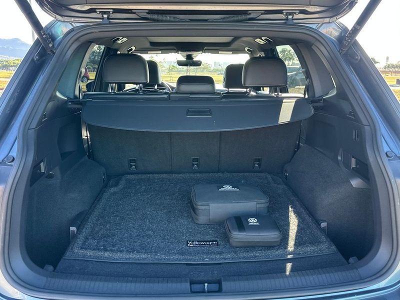 2022 Volkswagen Tiguan 2.0T SEL R-Line 4MOTION - 22959160 - 19