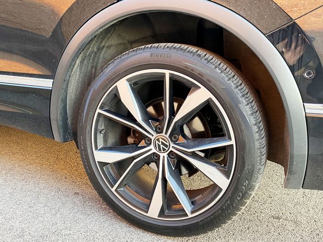 2022 Volkswagen Tiguan 2.0T SEL R-Line 4MOTION - 22992515 - 16