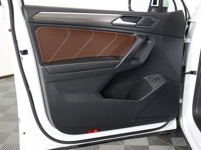 2022 Volkswagen Tiguan 2.0T SEL R-Line 4MOTION - 22965709 - 25