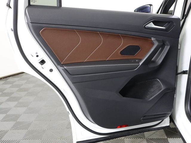 2022 Volkswagen Tiguan 2.0T SEL R-Line 4MOTION - 22965709 - 27