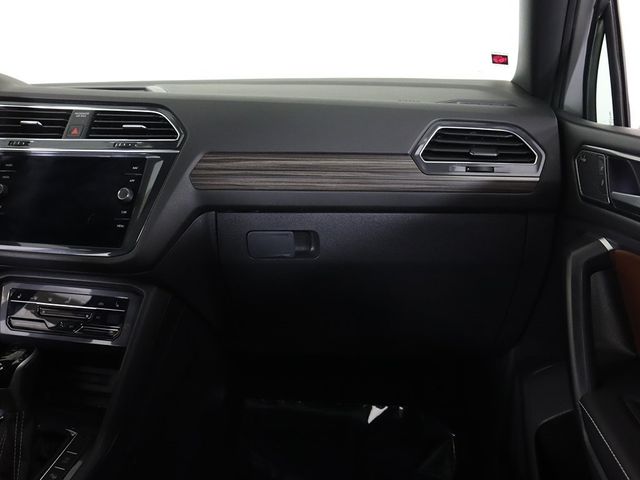 2022 Volkswagen Tiguan 2.0T SEL R-Line 4MOTION - 22965709 - 37