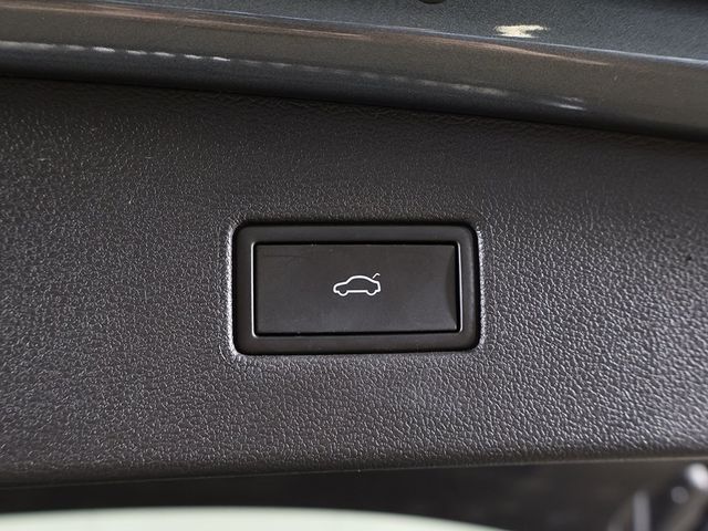 2022 Volkswagen Tiguan 2.0T SEL R-Line 4MOTION - 22987631 - 23