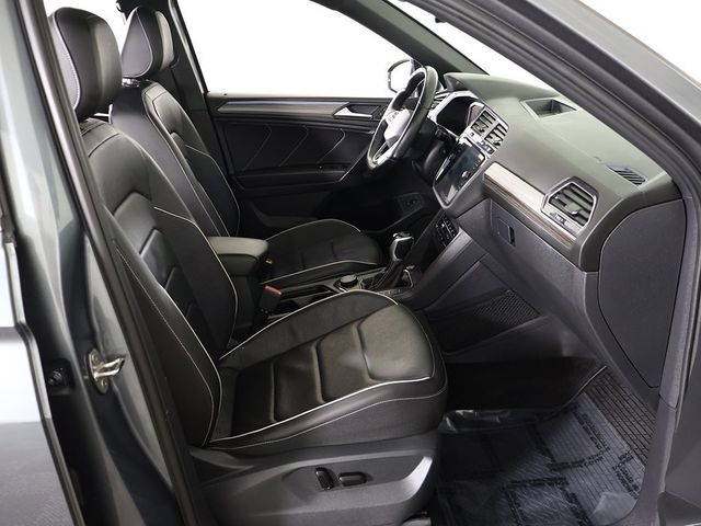 2022 Volkswagen Tiguan 2.0T SEL R-Line 4MOTION - 22987631 - 36