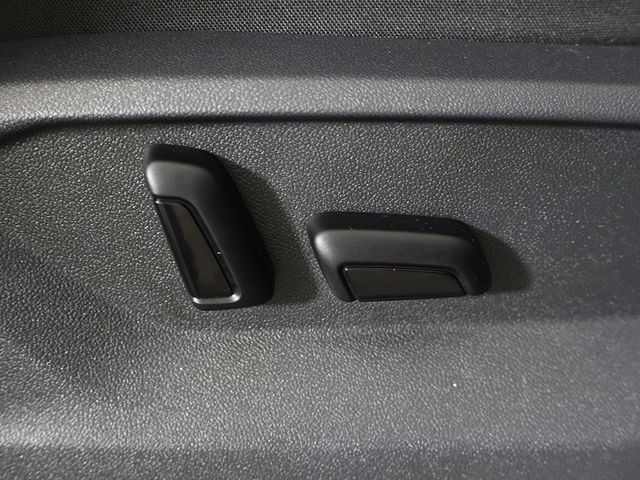 2022 Volkswagen Tiguan 2.0T SEL R-Line 4MOTION - 22987631 - 38