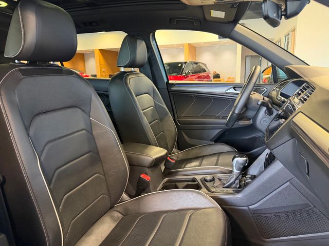 2022 Volkswagen Tiguan 2.0T SEL R-Line 4MOTION - 23028483 - 23
