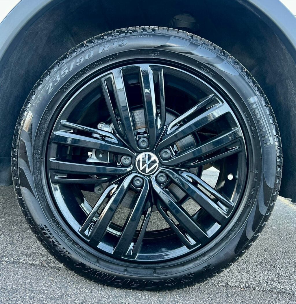 2022 Volkswagen Tiguan 2.0T SE R-Line Black 4MOTION - 23014011 - 33