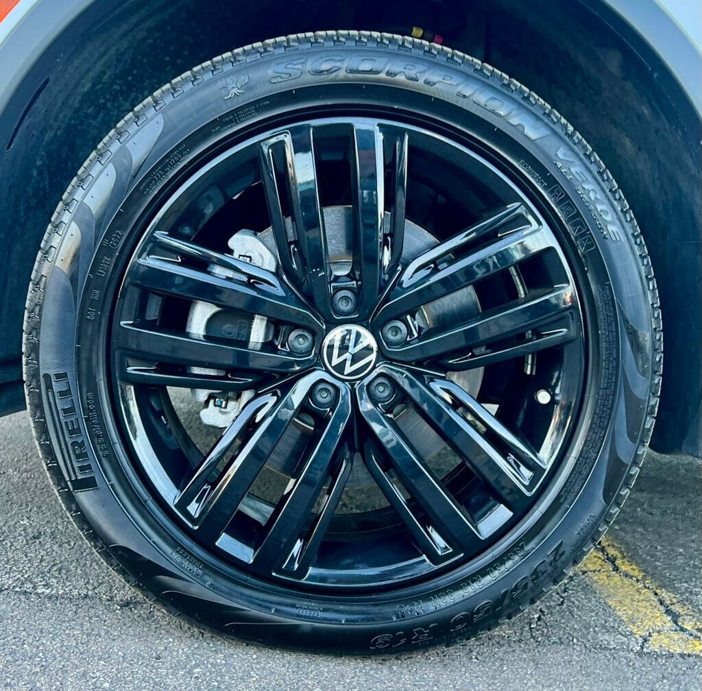 2022 Volkswagen Tiguan 2.0T SE R-Line Black 4MOTION - 23014011 - 34