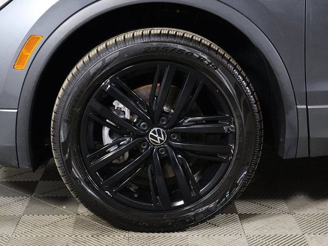 2022 Volkswagen Tiguan 2.0T SE R-Line Black 4MOTION - 22991432 - 21