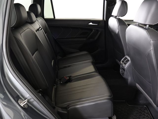 2022 Volkswagen Tiguan 2.0T SE R-Line Black 4MOTION - 22991432 - 34