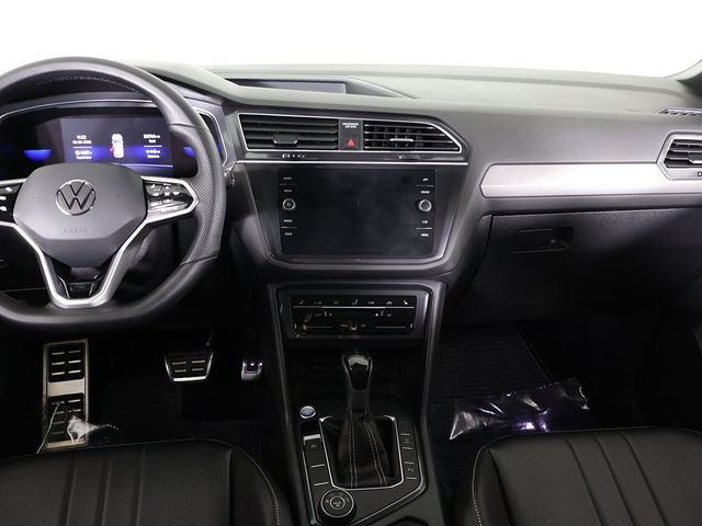2022 Volkswagen Tiguan 2.0T SE R-Line Black 4MOTION - 22991432 - 35