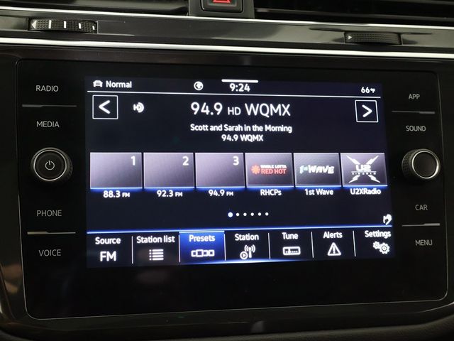 2022 Volkswagen Tiguan 2.0T SE R-Line Black 4MOTION - 22991432 - 44