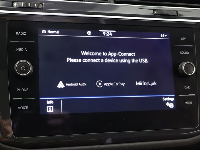 2022 Volkswagen Tiguan 2.0T SE R-Line Black 4MOTION - 22991432 - 45